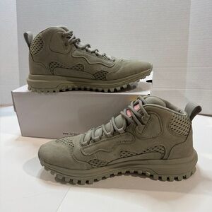 Brand Black Hiking Boot- 10.5M NIB